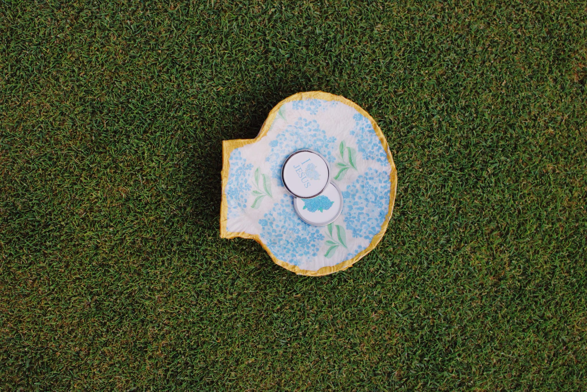 Hydrangea Blue Golf Ball Markers