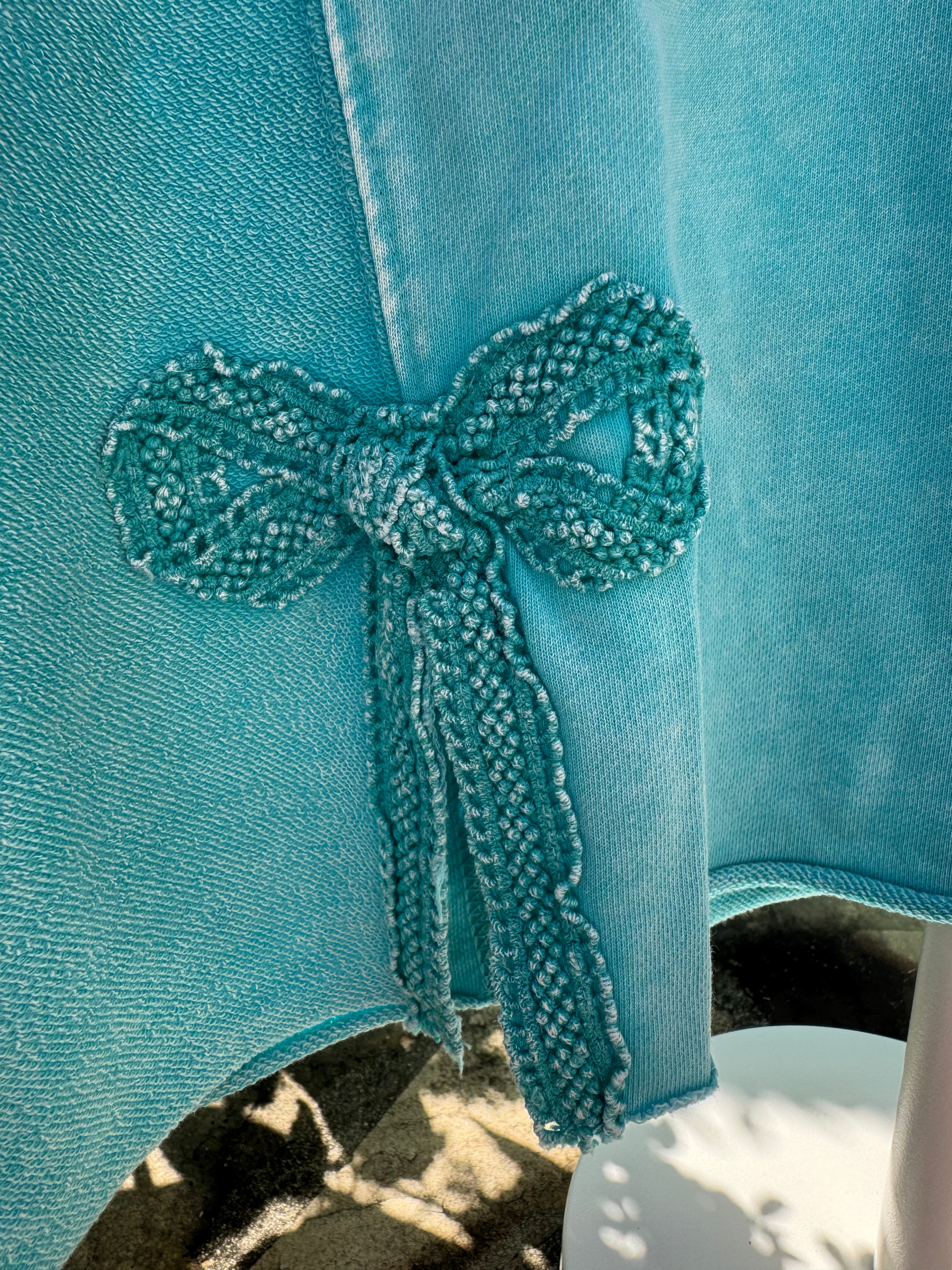 Bow-tique Crewneck
